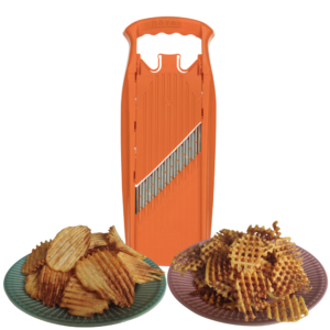 Tarka waflowa Börner oraz talerze chipsów falistych i chipsów w kratkę