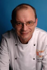 Dariusz Ślusarczyk, instruktor carvingu i właściciel sklepu Food Art